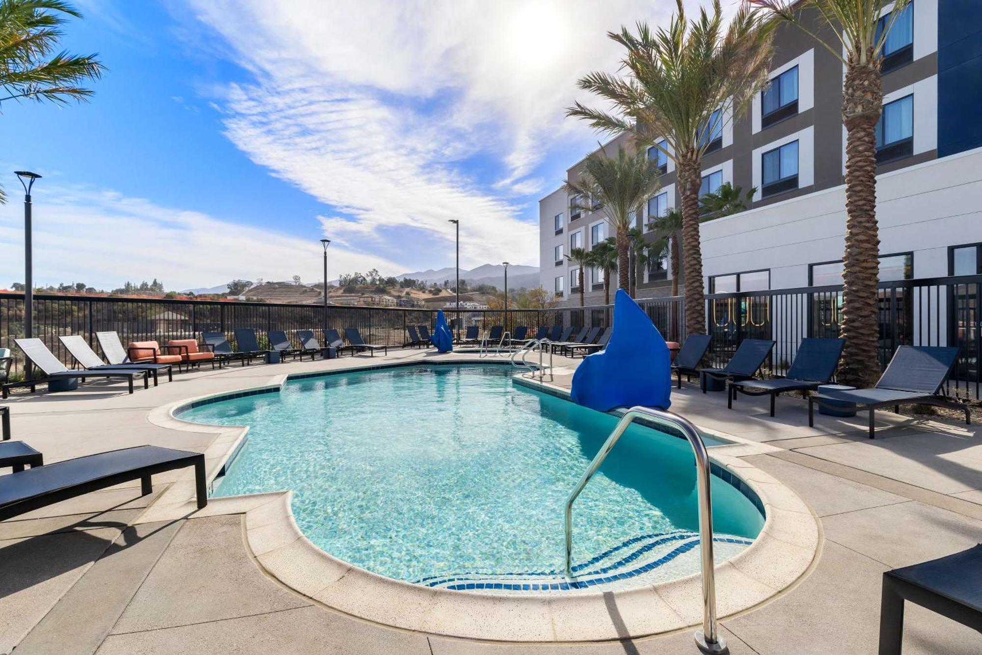Hampton Inn & Suites Corona, Ca Εξωτερικό φωτογραφία